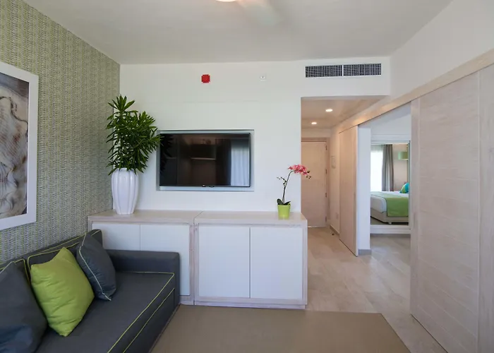 All inclusive resort Grand Sirenis Punta Cana & Aquagames